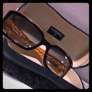 🇮🇹 CHANEL Sunglasses